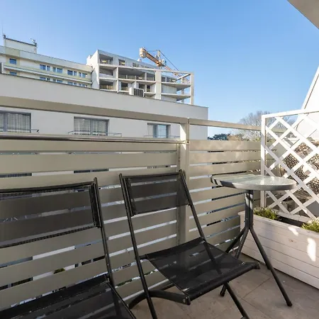 Nowa Slavia, Sun & Snow *